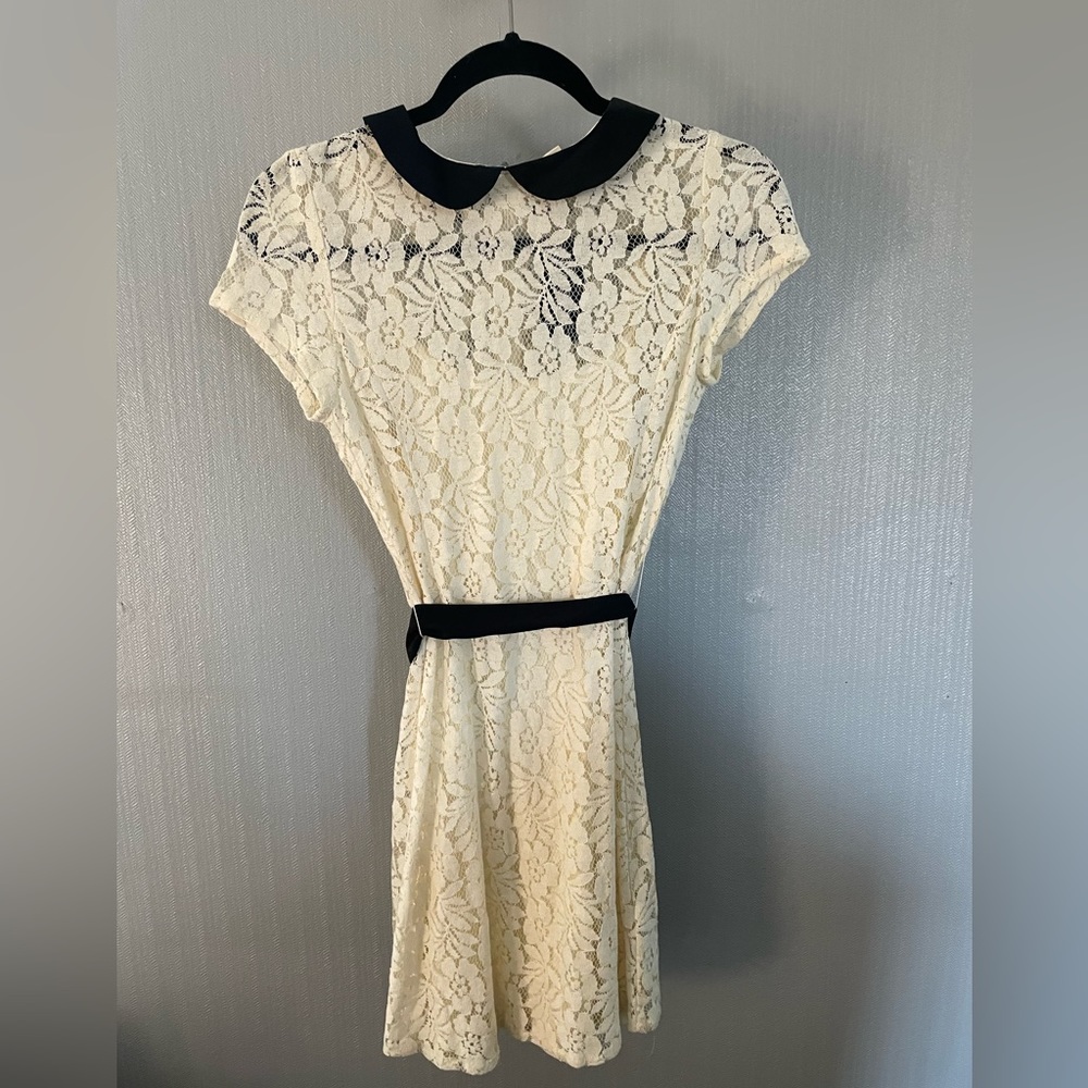 Forever 21 white lace dress